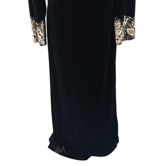 NWT! SOMA! LUXE BLACK STRETCH VELVET FULL LENGTH GOLD TRIMMED SLEEVE ROBE! SZ M - Picture 8 of 12